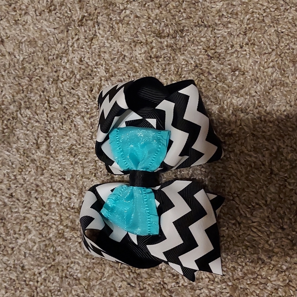 Chevron Alligator Clip Bow